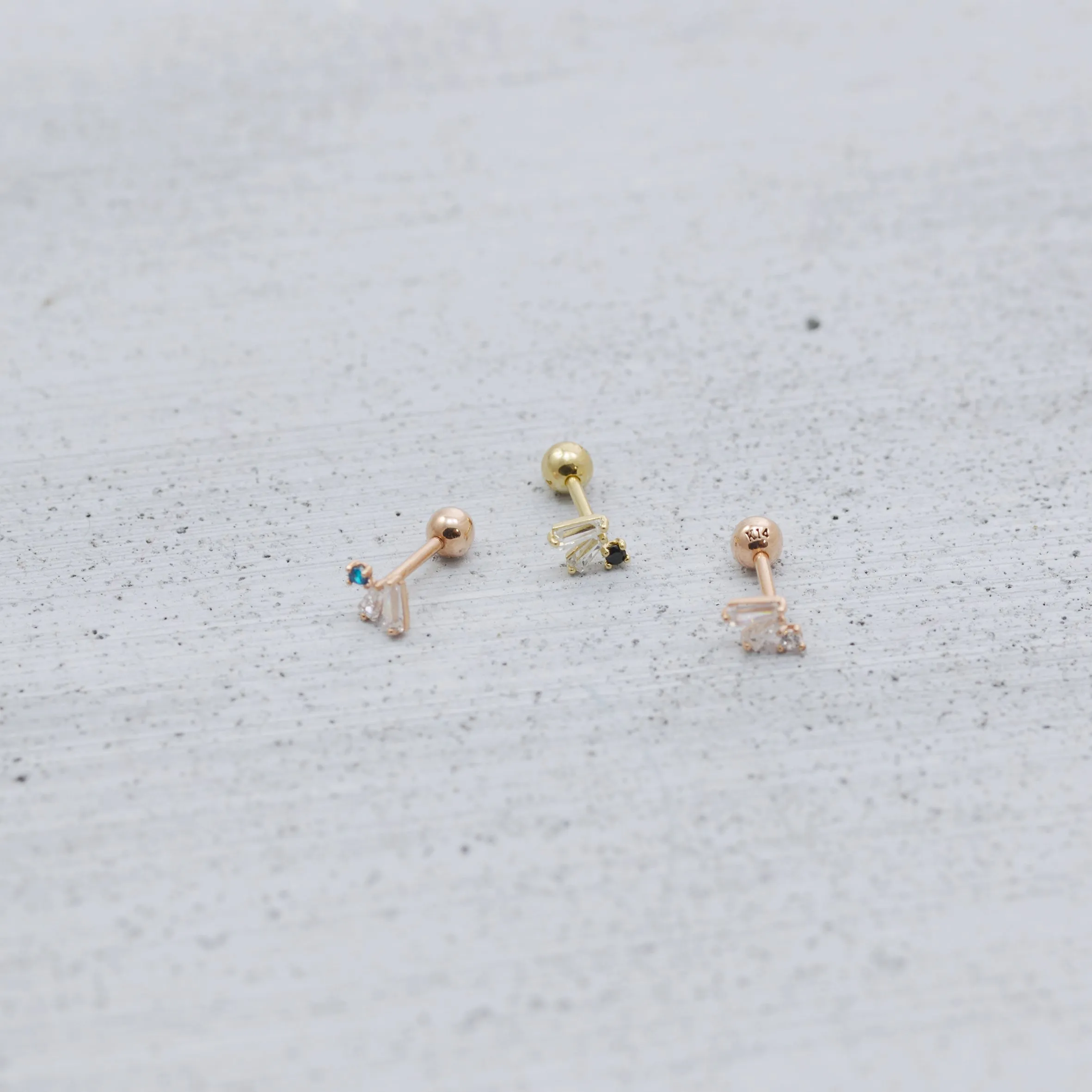 Tapered sector Piercing (small/ single) - 14K/ 18K Gold